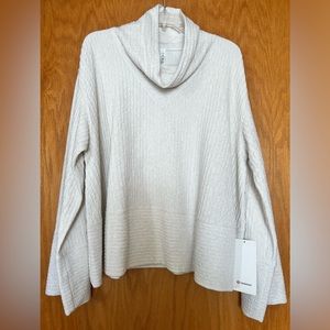 Lululemon Retreat Yourself Pullover